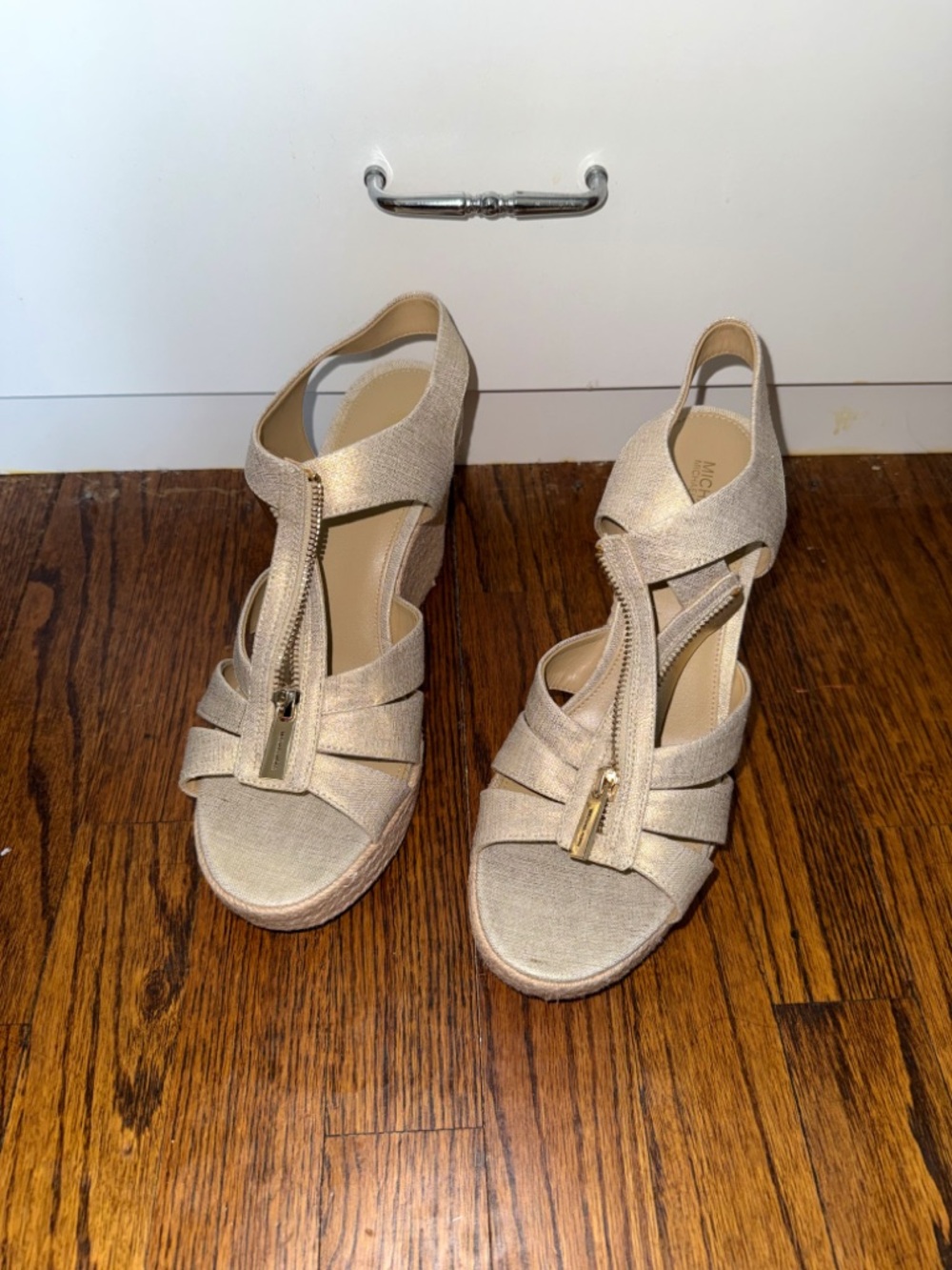 Michael Kors Wedges in Gold